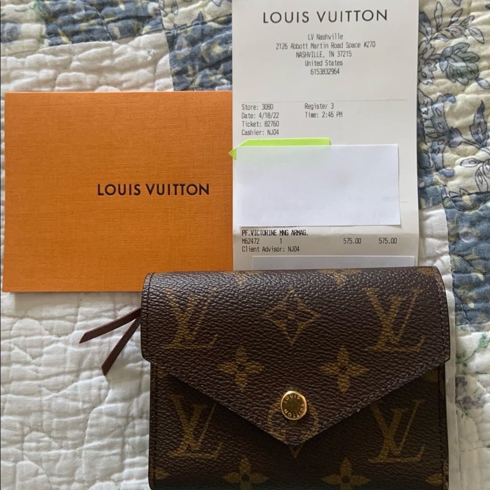 Louis Vuitton Victorine wallet M62472